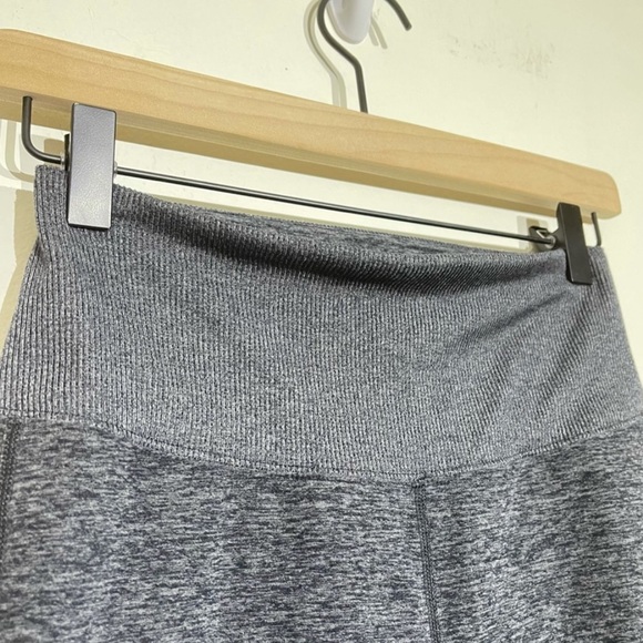 Alo Yoga High Waisted Lounge Legging - Dark Heather Grey Women's Size M - Picture 5 of 9